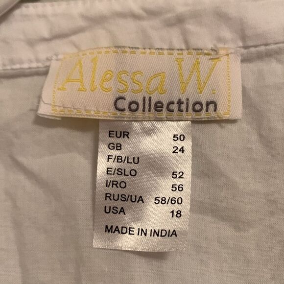 Alessa W Collection White Smocked Lace Button-Up Blouse Size 18 - Picture 7 of 8